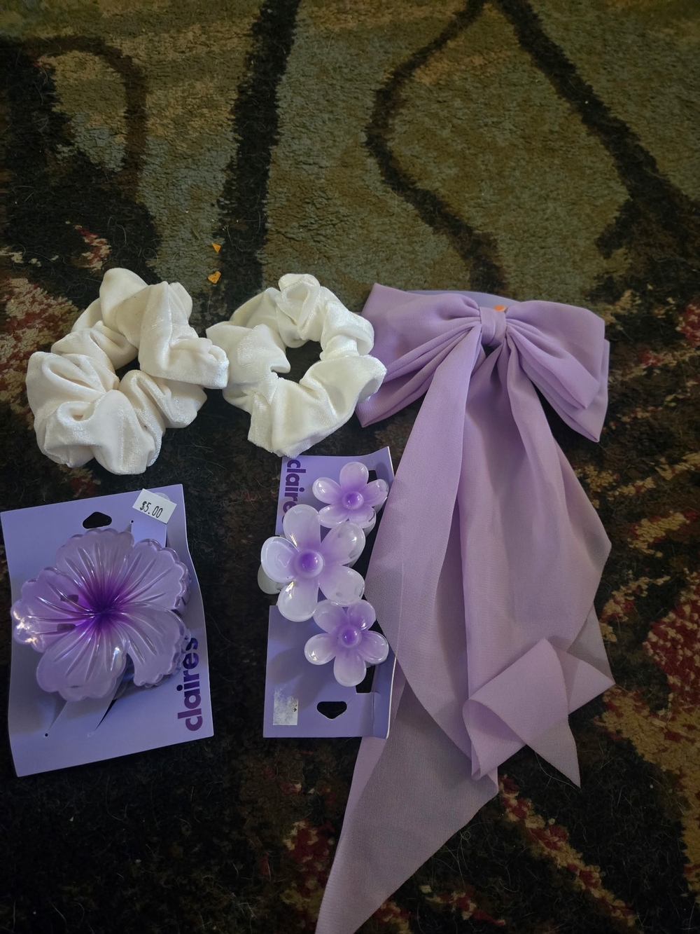 Claire's Lavender Bow, Flower Clips & White Scrunchie Set